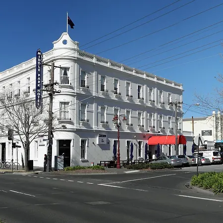 Naughtons Hotel Melbourne • Australia